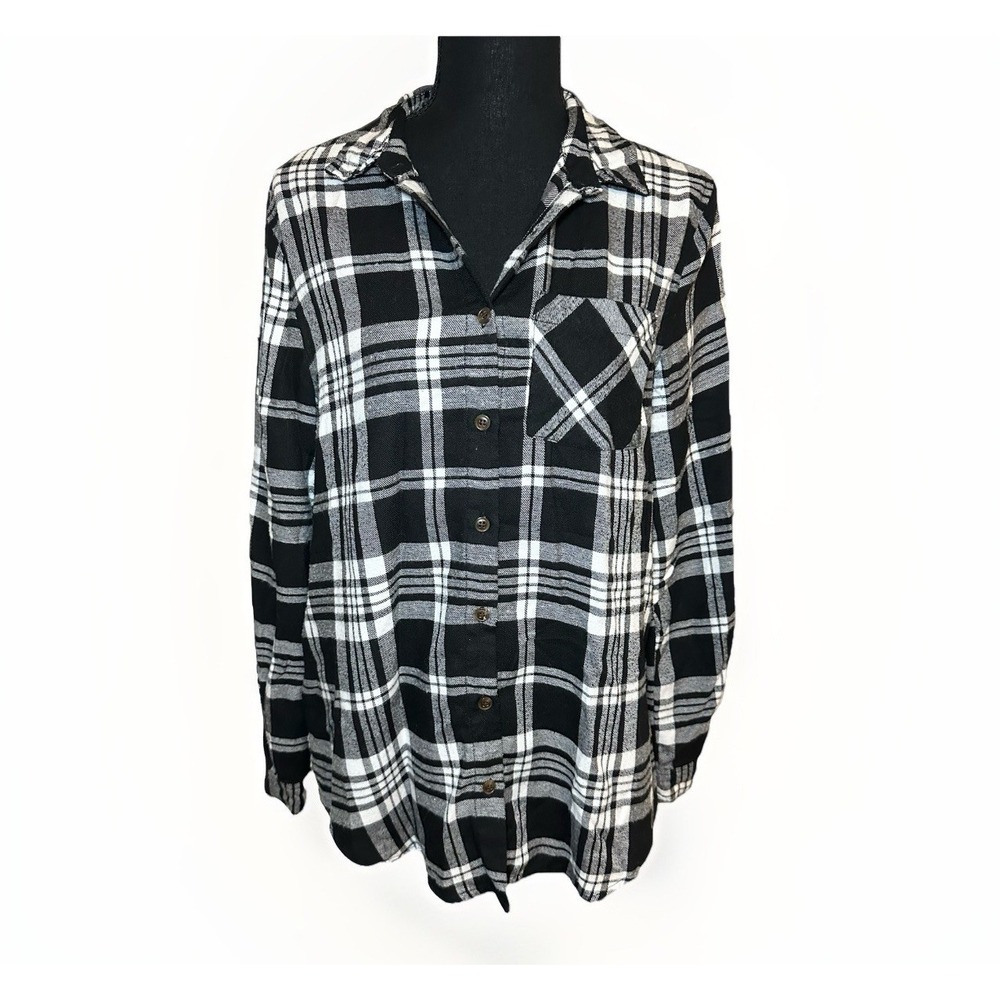 Hippie Rose Women's Black White Plaid Flannel Long Sleeve Button Up Shirt SMALL